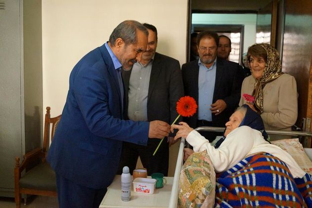 حضور معاون استاندار در سرای سالمندان فردوس و حضرت یوسف (ع)