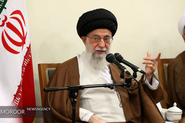 شعر فارسی در طول تاریخ شعری عفیف و محجوب بوده است