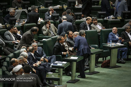 جلسه رای اعتماد به وزرای پیشنهادی علوم و نیرو با حضور رییس جمهوری