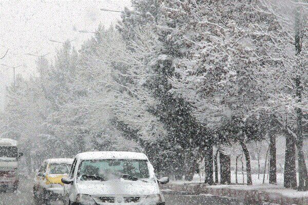 کاهش نسبی دما در برخی از نقاط کشور رخ می دهد