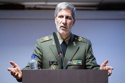 دانشجویان باید در راه مبارزه با ظلم و سلطه گری، شجاعانه از آرمان های انقلاب اسلامی دفاع کنند