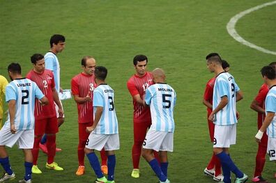 اولین کتاب در ایران که مقررات فوتبال را تشریح می‌کند