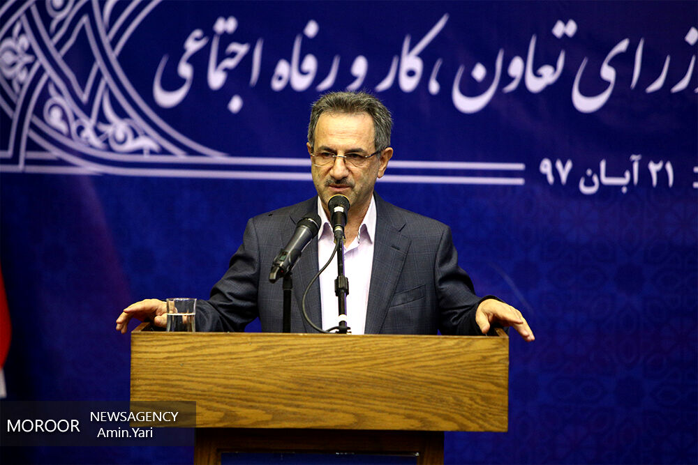 تمدید دورکاری کارکنان ادارات تهران و تعلیق طرح ترافیک تا پایان مرداد ماه