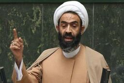 انتظار می رود از سیاست های درست رییس جمهوری حمایت کنیم