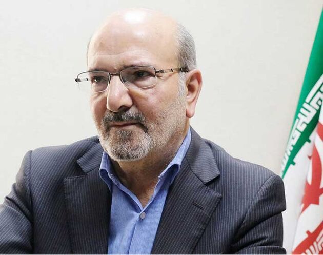 اقناع سازی کافی در بین مردم برای سهمیه بندی بنزین انجام نشد