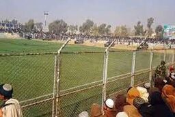 طالبان ۸ زن را در یک ورزشگاه شلاق زد 
