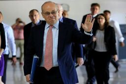 واشنگتن همچنان شریک مانیل است