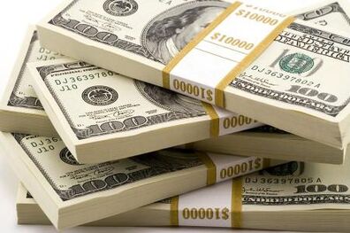 قیمت دلار در بازار از 4000 هزار تومان عبور کرد