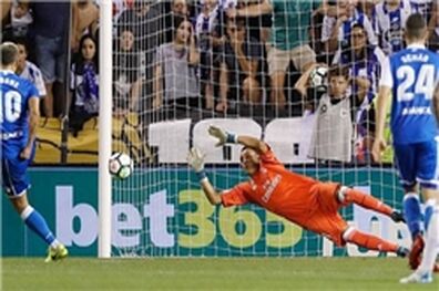 موفقیت 50 درصدی ناواس در مهار پنالتی‌ها