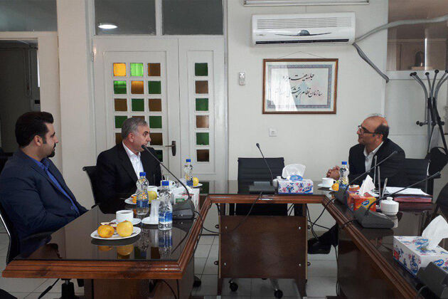 گسترش همکاری بانک ایران زمین با نظام پزشکی استان همدان