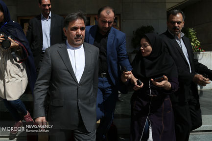 جلسه شورای شهر تهران با حضور وزیر راه و شهرسازی