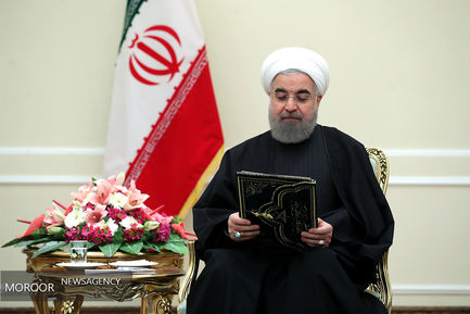 تقدیم استوار نامه سفرای چهار کشور به رییس جمهور
