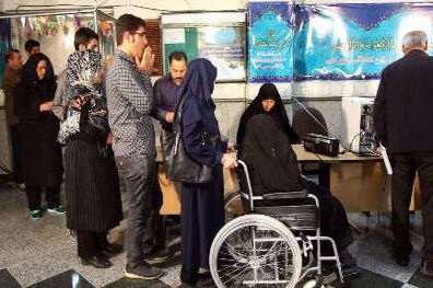 ازدحام جمعیت در شعب اخذ رای بهار/ شرکت در انتخابات تجدید میثاق با آرمانهای شهدا