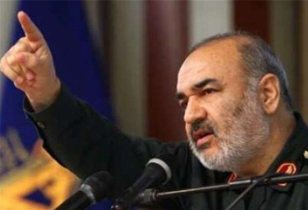 امروز می توانیم در هر نقطه منافع دشمنانمان را به آتش بکشانیم/ ما بدون تهدید خوب رشد نمی کنیم