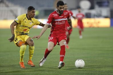 فوتبال فجرسپاسی و پرسپولیس زنده از شبکه سه سیما پخش می شود