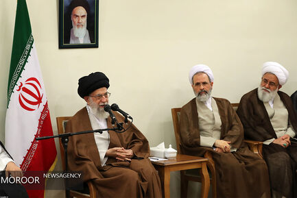 دیدار دست‌اندرکاران کنگره قرآن و علوم انسانی با مقام معظم رهبری
