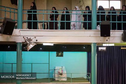 حضور، حسن خمینی، نوه بنیانگذار جمهوری اسلامی ایران و وزیر ارتباطات آقای محمدجواد آذری جهرمی در حسینیه جماران