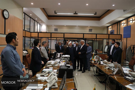 بازدید حسن روحانی از ستاد انتخابات کشور