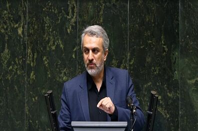 ما با دست خودمان قیمت‌های داخلی را به دلار وابسته کردیم