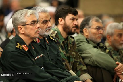 دیدار مقام معظم رهبری با مسئولان راهیان نور