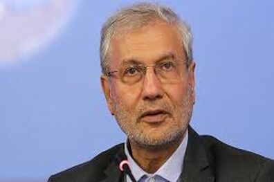 باید از آفات انقلاب مانند بازسازی مناسبات گذشته جلوگیری شود