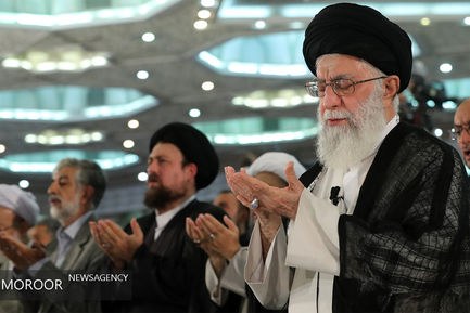 اقامه نماز عید سعید فطر به امامت مقام معظم رهبری