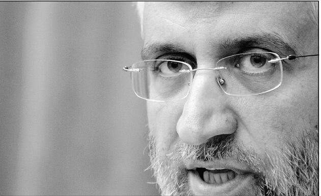 جبهه مردمی نیروهای انقلاب اسلامی نگاهی مشترک و نگاه مبتنی بر تفکر انقلاب دارد