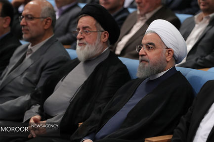 ضیافت افطار خانواده های معظم شهدا و ایثارگران با رییس جمهور
