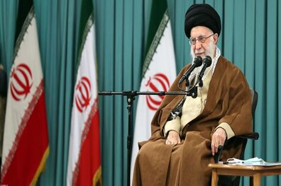 توئیت جدید حساب رهبر انقلاب به زبان عبری