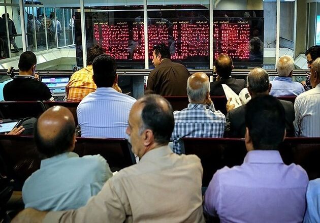 حقوقی‌ها میدان‌دار معاملات اسفندِ بورس