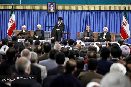 دیدار مقام معظم رهبری و جمعی از مسئولان نظام با میهمانان کنفرانس وحدت اسلامی