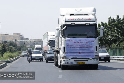 بارگیری کمک‌های جمعیت هلال‌احمر جهت ارسال به میانمار