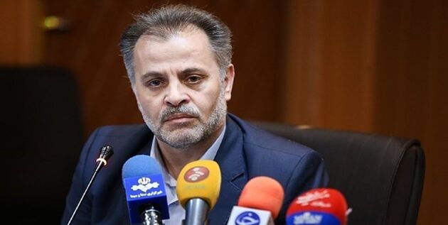هیچ‌گونه آثار و شواهدی از ضرب و جرح در ناحیه سر و صورت وجود نداشت