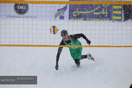 مسابقات والیبال روی برف در پیست دیزین