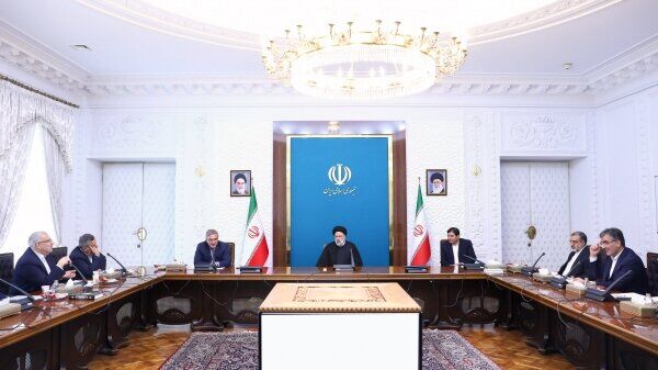 بررسی و تصویب تعدادی از احکام برنامه مهار تورم و رشد تولید
