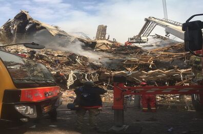 عبور از کانال فاضلاب به داخل پلاسکو 