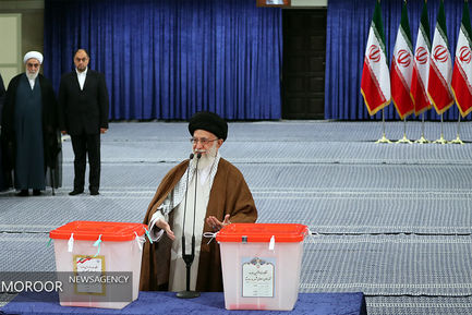 شرکت مقام معظم رهبری در انتخابات