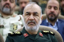 دشمن در مقابل قدرت ملت ایران ناتوان است