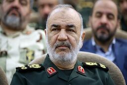 مردم ما به رغم مشکلات هیچ گاه پژواک صدای بیگانگان نشده‌ اند