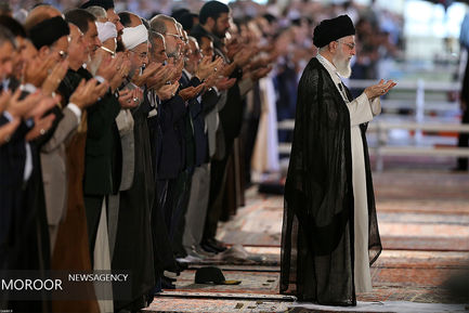 اقامه نماز عید سعید فطر به امامت مقام معظم رهبری