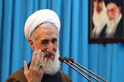 اقامه نماز جمعه تهران به امامت آیت‌الله کاظم صدیقی 
