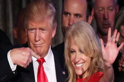 استعفای مشاور ارشد ترامپ در آستانه انتخابات