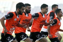 برانکو بعد از تشکر از شاگردانش نفس آنها را گرفت