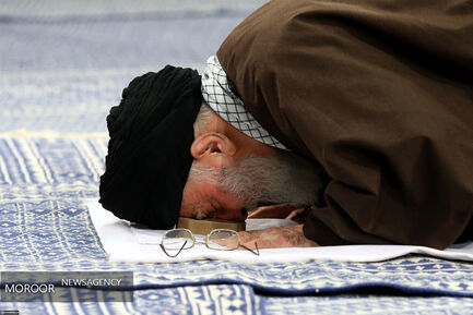جشن تکلیف دانش آموزان با حضور رهبر انقلاب