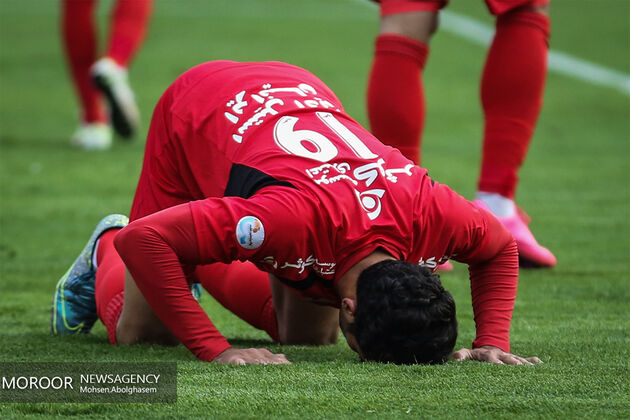 پرسپولیس و پدیده ساعت 17و 45 دقیقه آغاز می شود