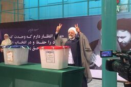 مجید انصاری رای خود را به صندوق انداخت