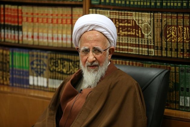 علمی اسلامی است که موضوع آن اسلامی باشد/ عقل در برابر وحی نیست