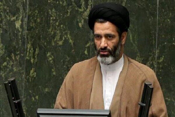 تصویب واردات خودرو در کمیسیون صنایع مجلس