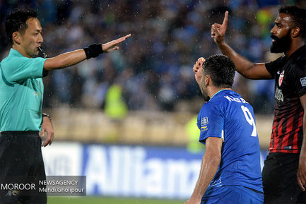 دیدار تیم های فوتبال استقلال ایران و الاهلی امارات