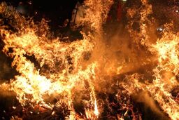 مصدومان چهارشنبه سوری به ۳۲۵۳ نفر رسید

